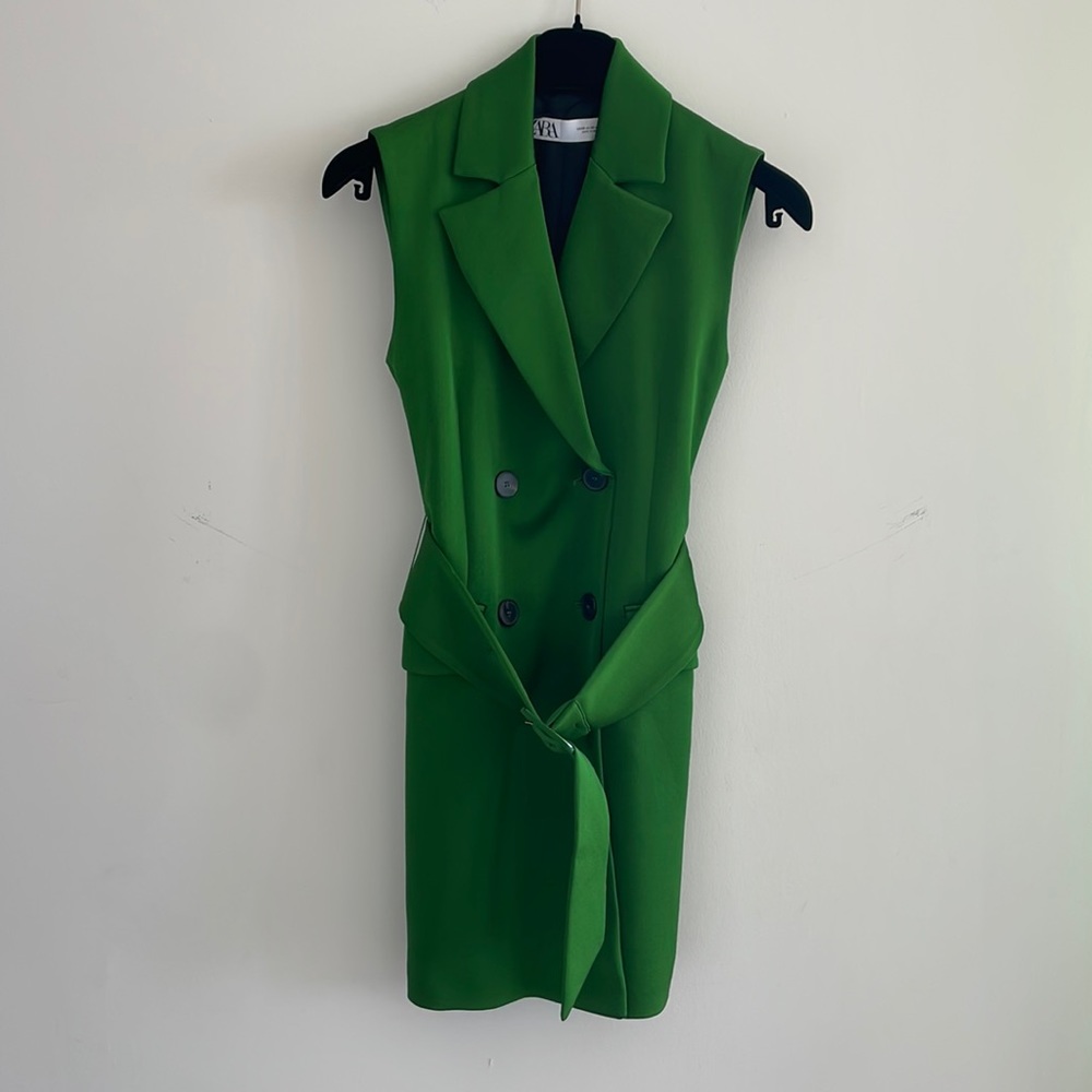 Zara sleeveless double button jacket. NWOT